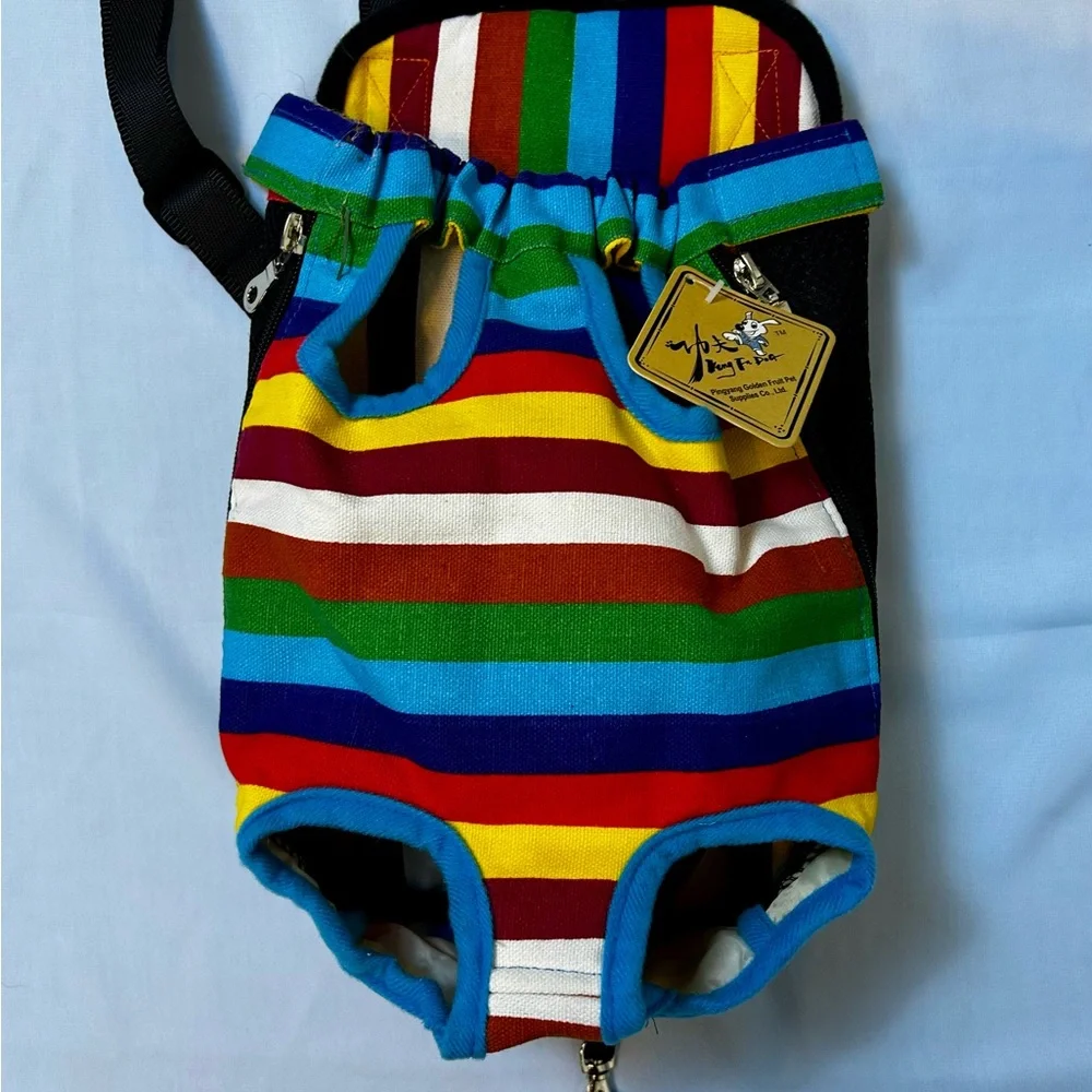 NWT Multicolor Pet Carrier Backpack for Small Cats and dogs / Size medium